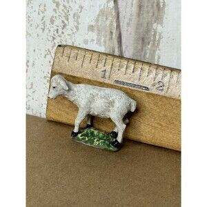 Resin Figurine Lamb Hawthorne Village‎ Sheep 1.5”